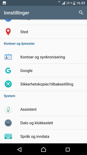 Gå tilbake til Innstillinger-menyen og velg Kontoer og synkronisering