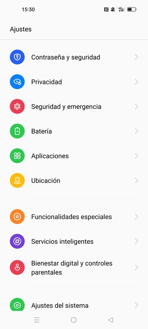 Desplácese y seleccione Contraseña y seguridad