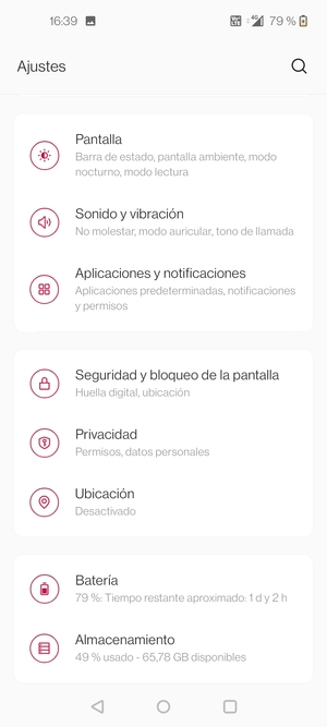 Desplácese y seleccione Pantalla