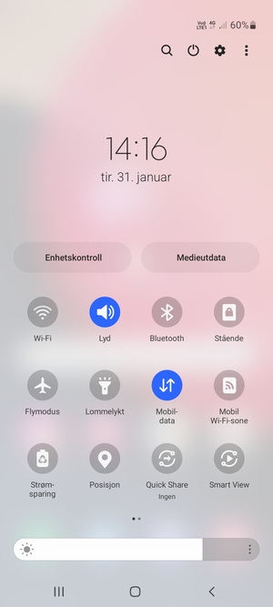 Velg Lyd for å bytte til vibrasjonsmodus