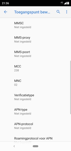 Scroll naar beneden en voer mms-gegevens in