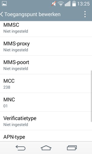Scroll naar beneden en voer mms-gegevens in