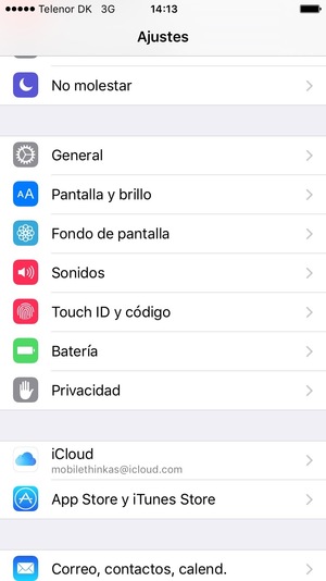 Vuelva al menú Ajustes, desplácese y seleccione Batería.