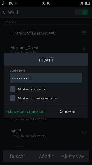 Introduzca la contraseña de Wi-Fi y seleccione Establecer conexión
