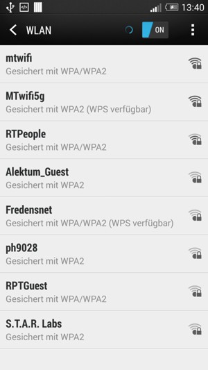 Stellen Sie WLAN auf ON. Wählen Sie das Wireless-Netzwerk, zu dem Sie eine Verbindung herstellen möchten.