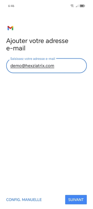 Saisissez votre Adresse e-mail et sélectionnez SUIVANT