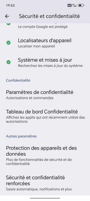 Faites défiler et sélectionnez Sécurité et confidentialité renforcées