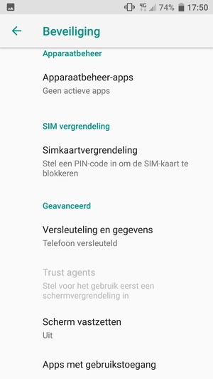 Om de pin voor de simkaart te wijzigen, keert u terug naar het menu Beveiliging en scrollt u naar en selecteert Simkaartvergrendeling