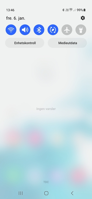 Dra ned toppmenyen igjen