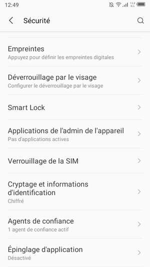 Pour modifier le code PIN de la carte SIM, allez dans le menu Sécurité et sélectionnez Verrouillage de la SIM