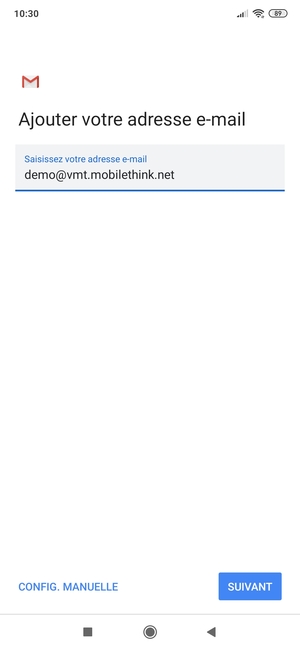 Saisissez votre adresse e-mail et sélectionnez SUIVANT