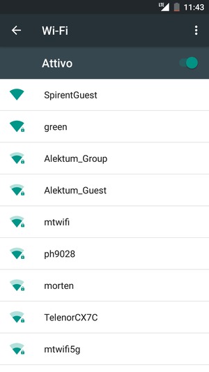 Seleziona la rete wireless a cui desideri connetterti