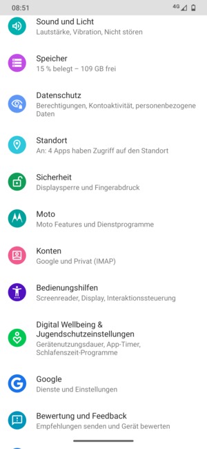 Scrollen Sie und wählen Sie Konten