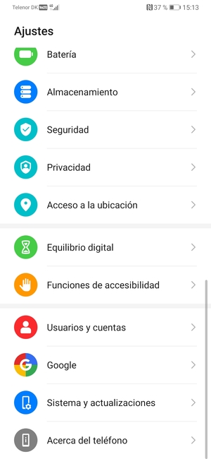 Vuelva al menú Ajustes y seleccione Usuarios y cuentas