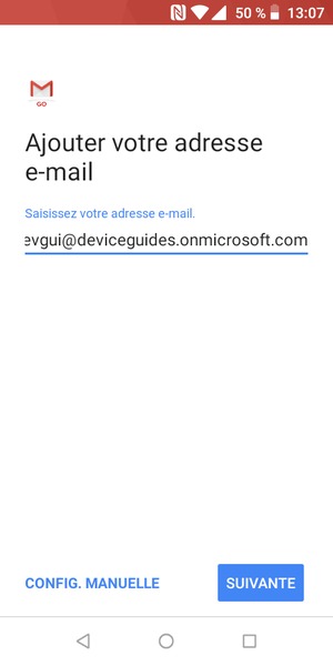 Saisissez votre adresse e-mail et sélectionnez CONFIG. MANUELLE