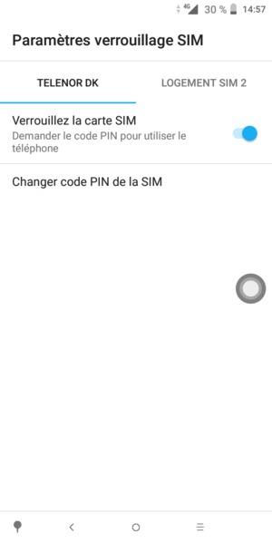 Sélectionnez Public puis Changer code PIN de la SIM
