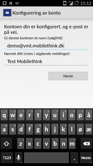 Gi kontoen din et navn, og skriv inn navnet ditt. Velg Neste
