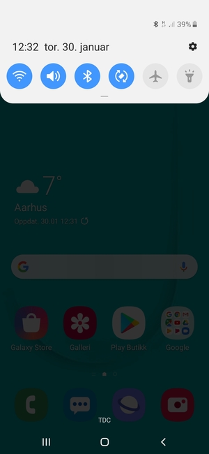 Dra ned toppmenyen igjen