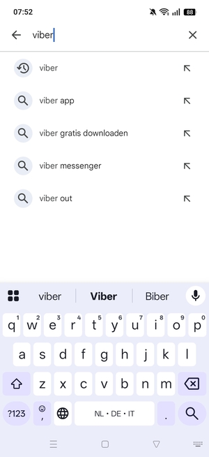 Voer de app-naam in en selecteer Zoeken