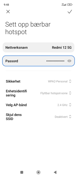Skriv inn et Wi-Fi hotspot-passord på minst 8 tegn og velg OK