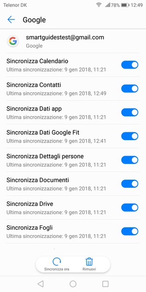 Assicurati che Sincronizza Contatti sia selezionato