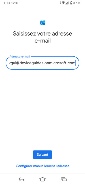 Saisissez votre Adresse e-mail et sélectionnez Configurer manuellement l'adresse