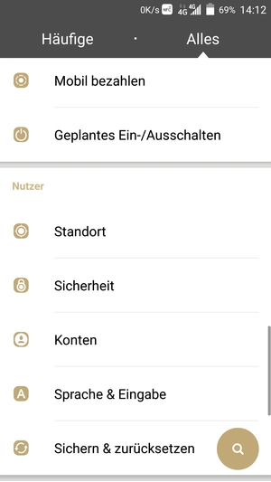 Scrollen Sie und wählen Sie Konten