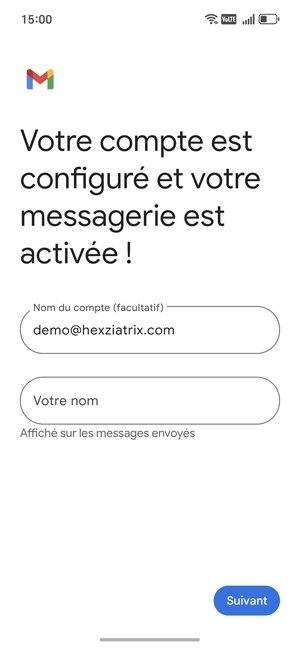 Donnez un nom à votre compte et saisissez votre nom. Sélectionnez Suivant