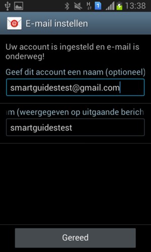 Geef uw account een naam en voer uw naam in. Selecteer Gereed
