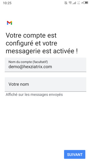 Donnez un nom à votre compte et saisissez votre nom. Sélectionnez SUIVANT