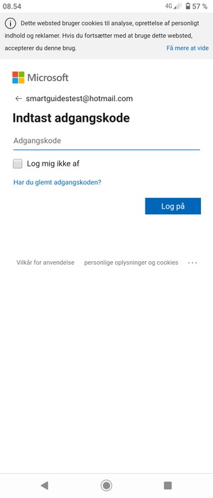 Indtast din Hotmail adgangskode og vælg Log på