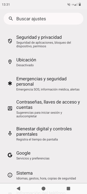 Desplácese y seleccione Seguridad y privacidad