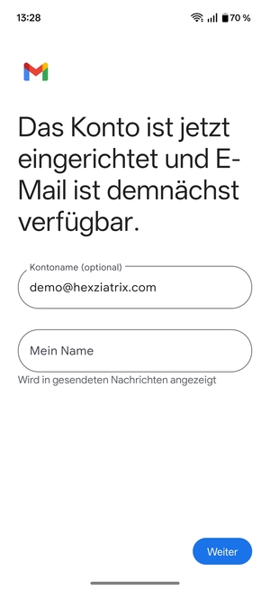 Geben Sie Ihrem Konto einen Namen und geben Sie Ihren Namen ein. Wählen Sie Weiter