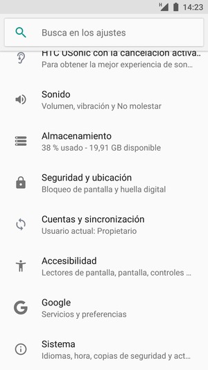 Desplácese y seleccione Seguridad y ubicación