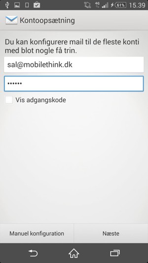 Indtast din e-mailadresse og adgangskode. Vælg Næste