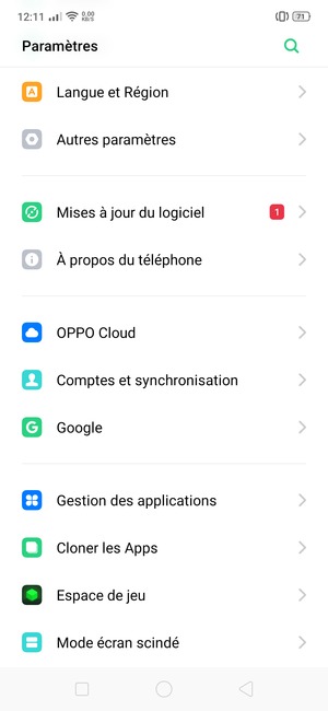 Faites défiler et sélectionnez Comptes et synchronisation