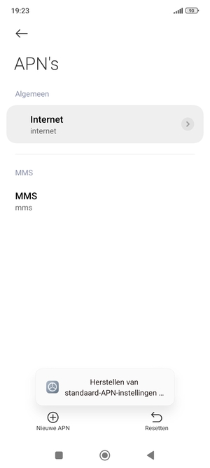 Uw telefoon wordt teruggezet naar standaard internet- en mms-instellingen