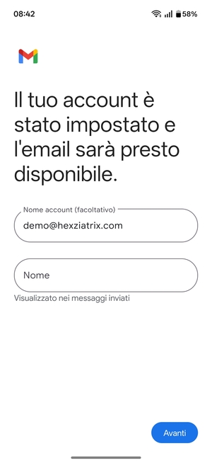 Scegli un nome per il tuo account e inserisci il tuo nome. Seleziona Avanti