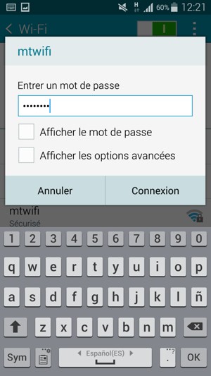 Saisissez le mot de passe du Wi-Fi et sélectionnez Connexion