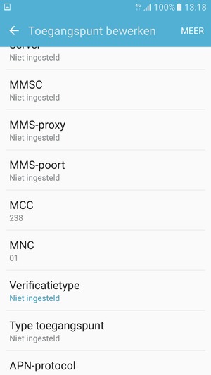 Scroll naar beneden en voer mms-gegevens in