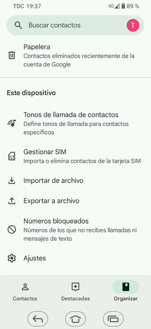 Desplácese y seleccione Gestionar SIM