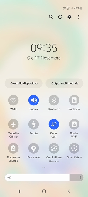 Seleziona il tasto Menu