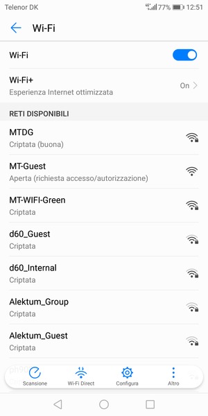 Seleziona la rete wireless a cui desideri connetterti