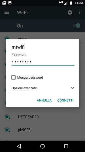 Inserisci la password del Wi-Fi e seleziona CONNETTI
