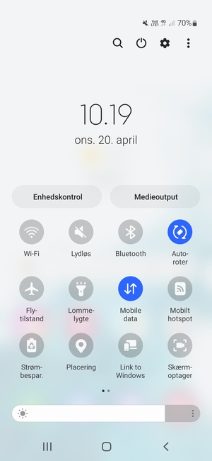 Vælg Lydløs for at skifte til lyd igen