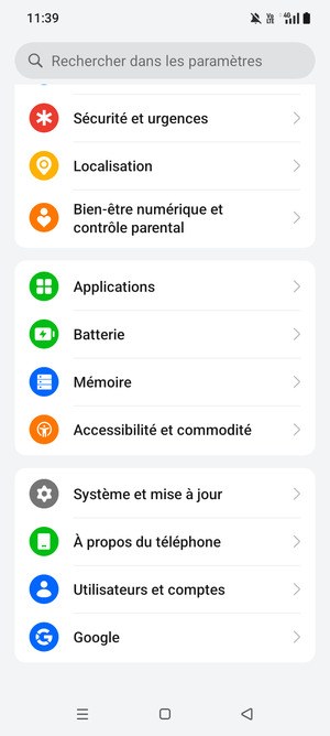 Faites défiler et sélectionnez Système et mise à jour