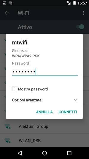 Inserisci la password del Wi-Fi e seleziona CONNETTI