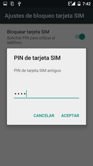 Introduzca su PIN de tarjeta SIM antiguo y seleccione ACEPTAR