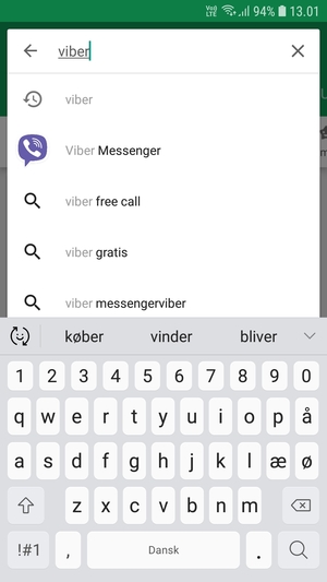 Indtast navnet på appen og vælg Søg