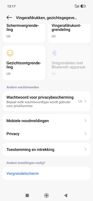 Scroll naar en selecteer Privacy